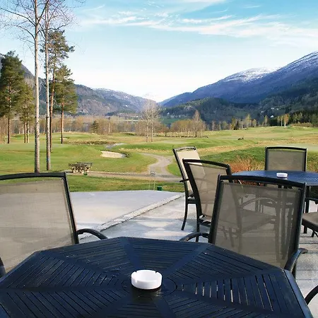 Golfparken/voss 18 - 1 * Skulestadmo
